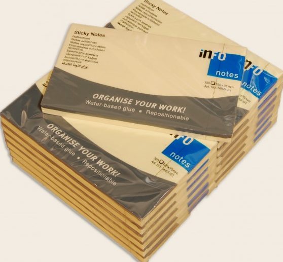 «Post It» gule selvklebende lapper
